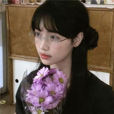 小孩好黑